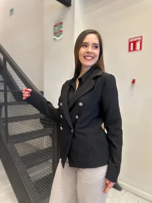 Blazer cruzada con cuello solapa