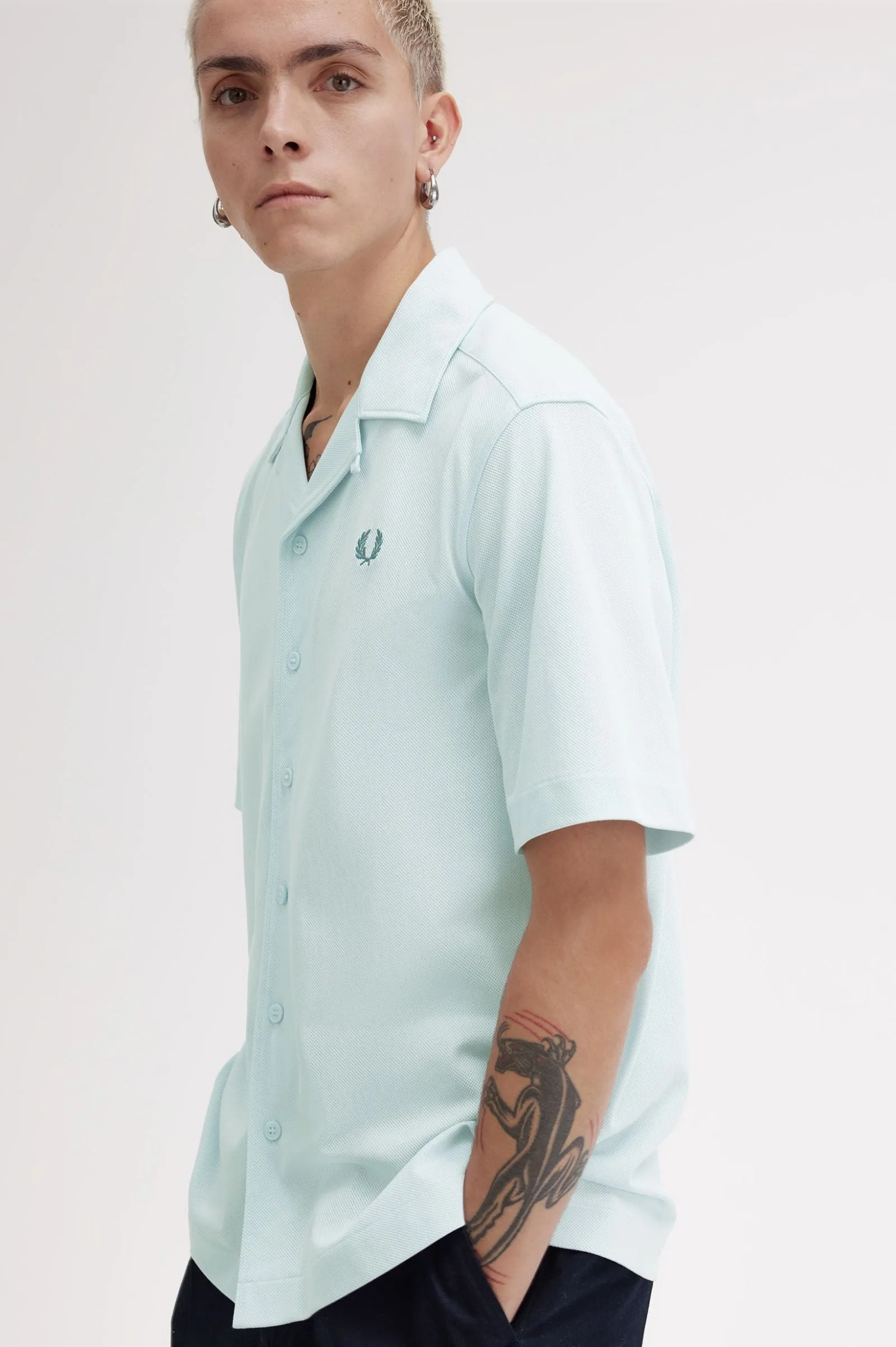 COMPRESS MESH REVERE SHIRT