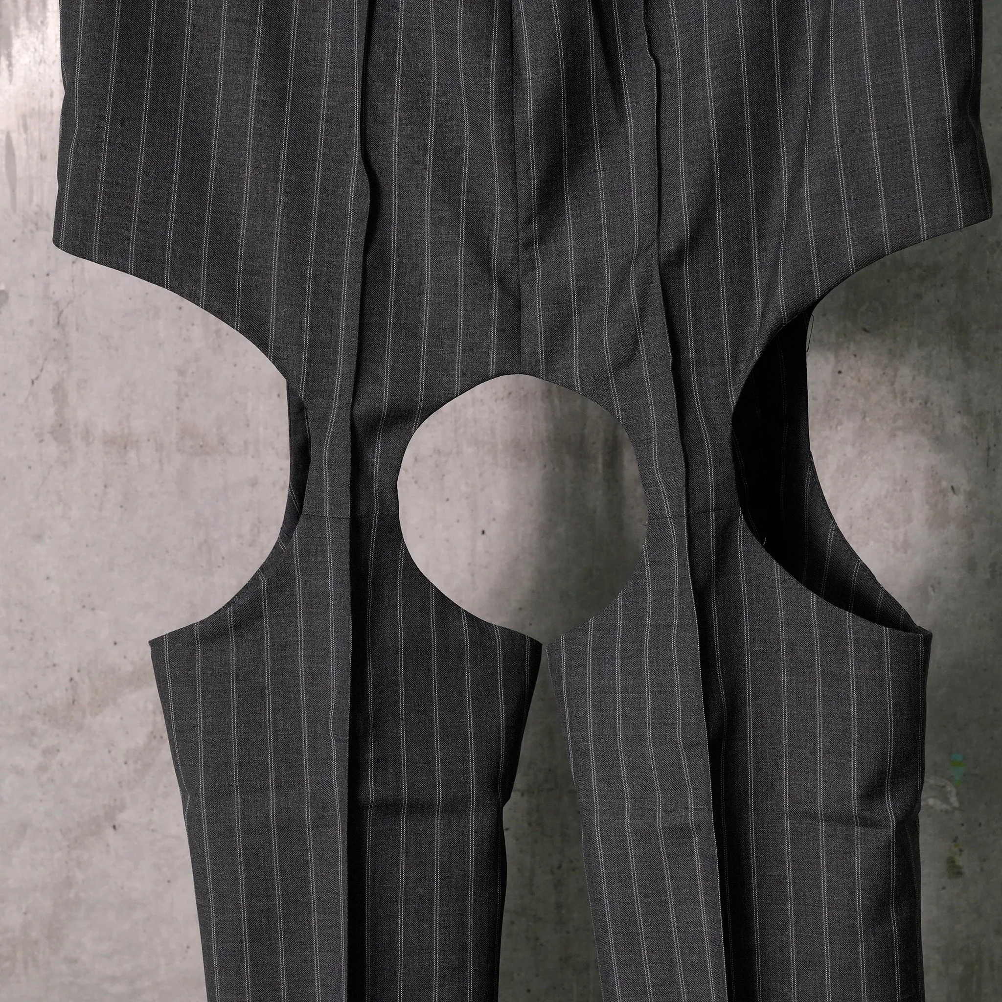 TAILORED SKIRT PANT / GREY